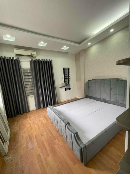 Bán nhà 4 tầng 30m² phố Bà Triệu, Lê Đại Hành, Hai Bà Trưng, Hà Nội